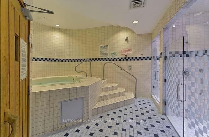168 Simcoe Street, Unit 722 thumbnail 13
