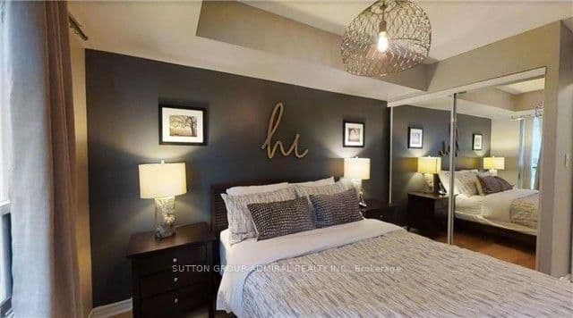 168 Simcoe Street, Unit 722 thumbnail 5