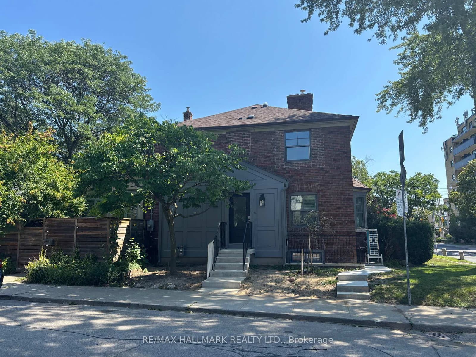3 Whitewood Road, Unit Lower - Image 1
