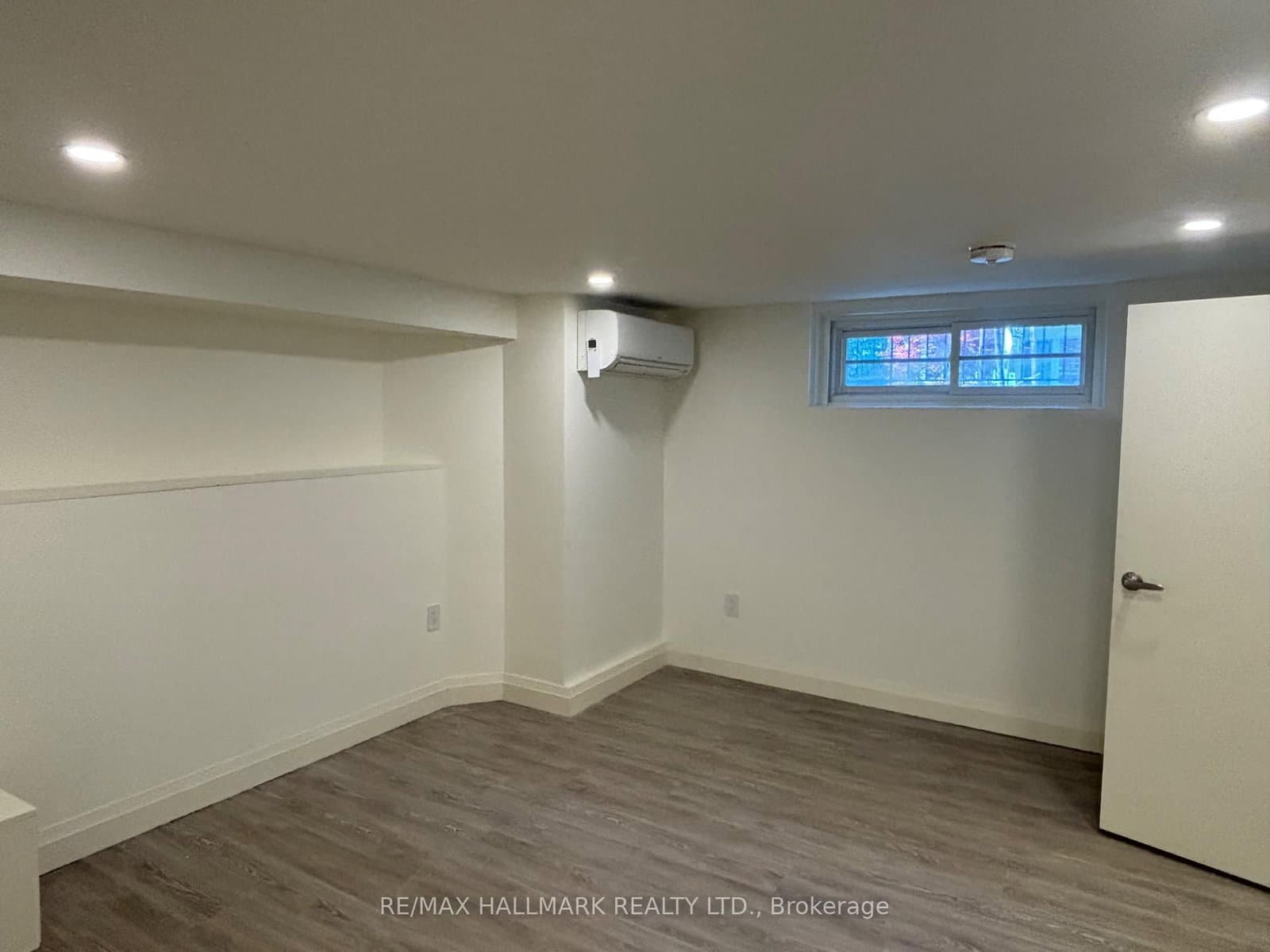 3 Whitewood Road, Unit Lower thumbnail 9