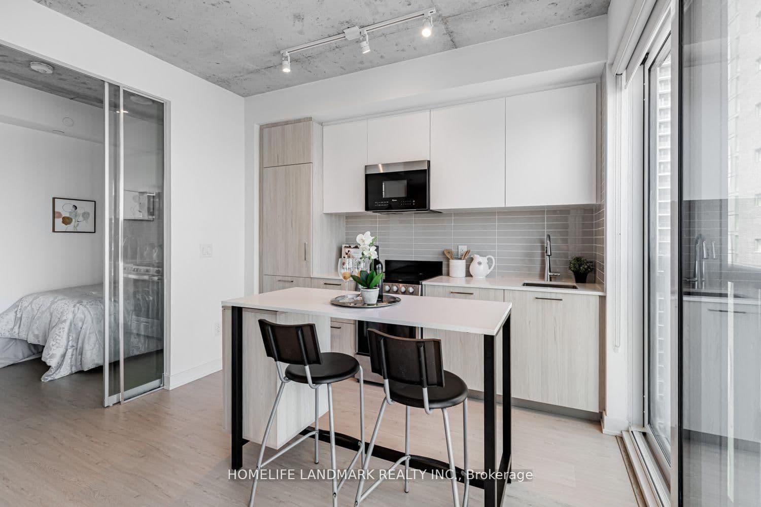 65 Mutual Street, Unit 2301 thumbnail 18