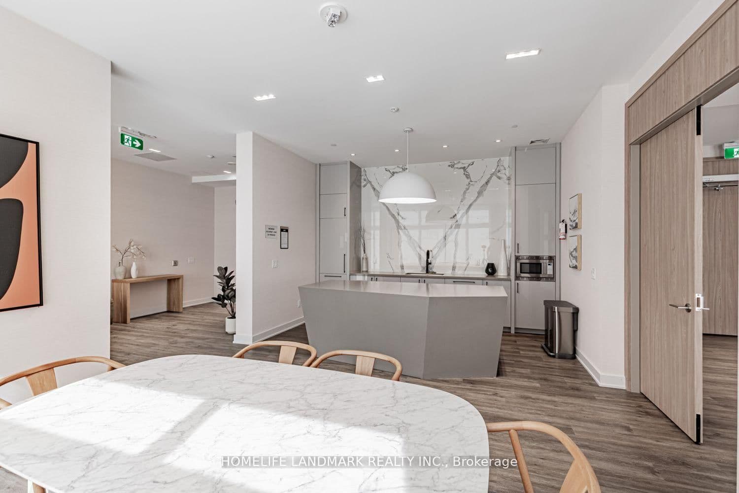 65 Mutual Street, Unit 2301 thumbnail 27