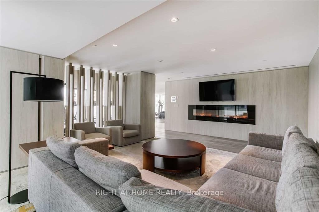 200 W Bloor Street W, Unit 1604 thumbnail 40