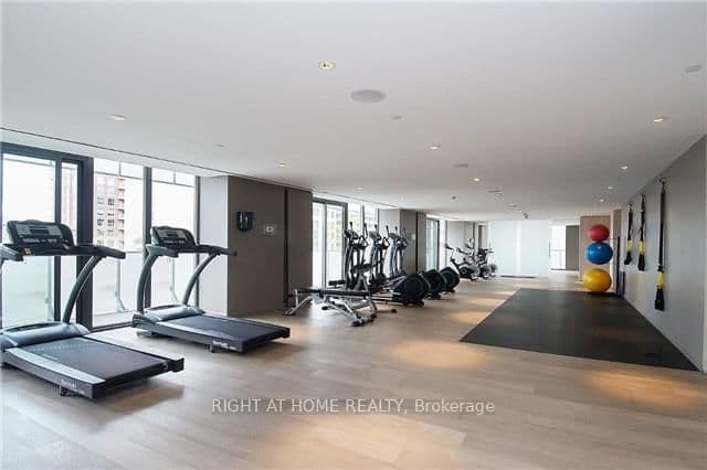 200 W Bloor Street W, Unit 1604 thumbnail 41