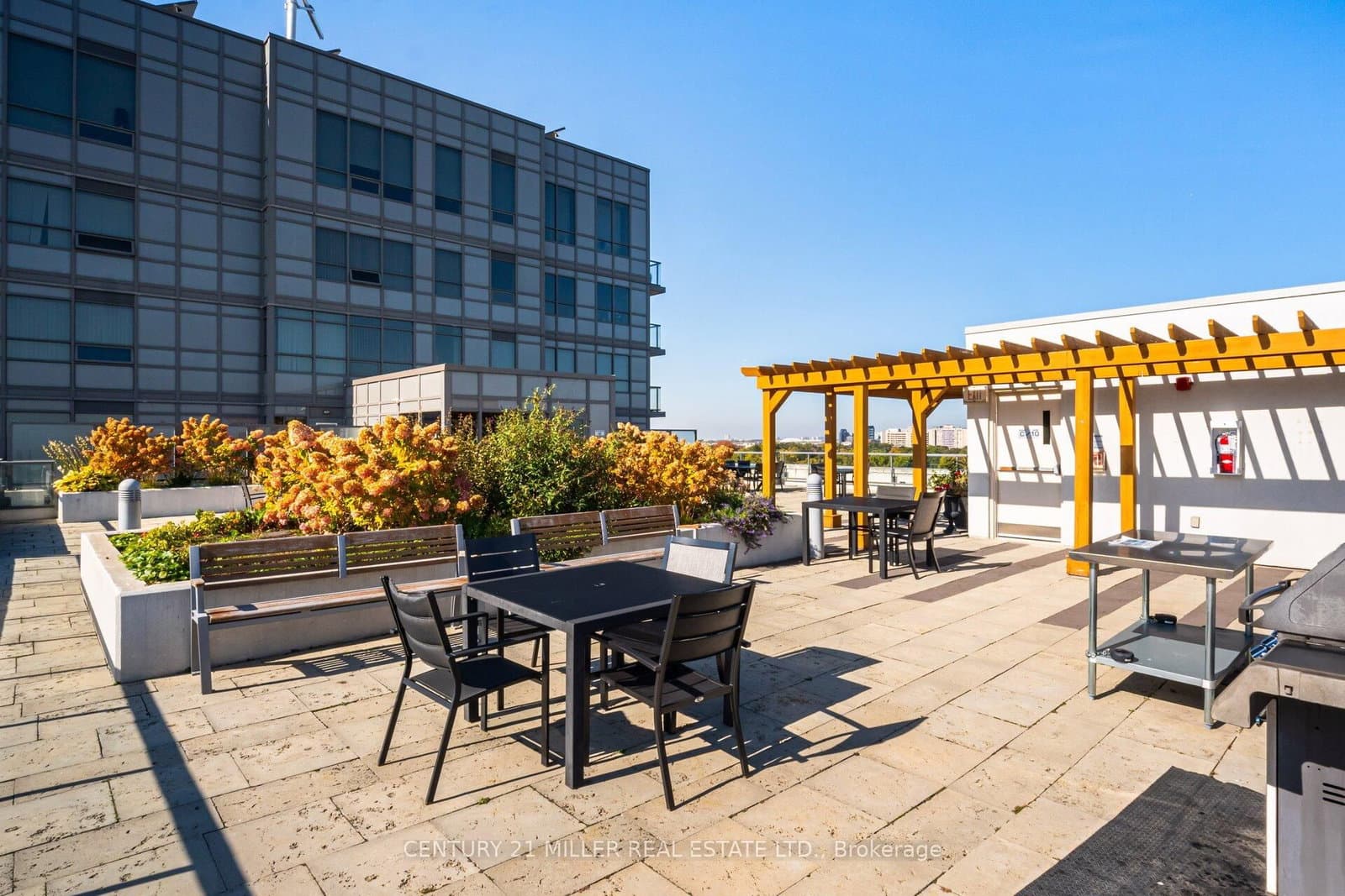 35 Saranac Boulevard, Unit Ph08 thumbnail 29