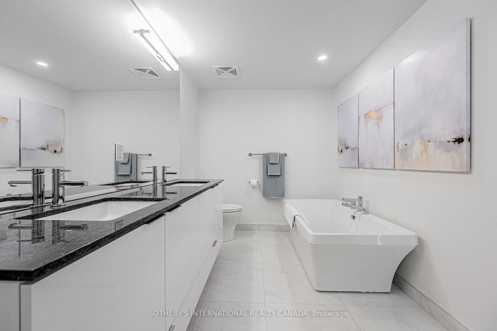 15 Queens Quay E, Unit 3403 thumbnail 15