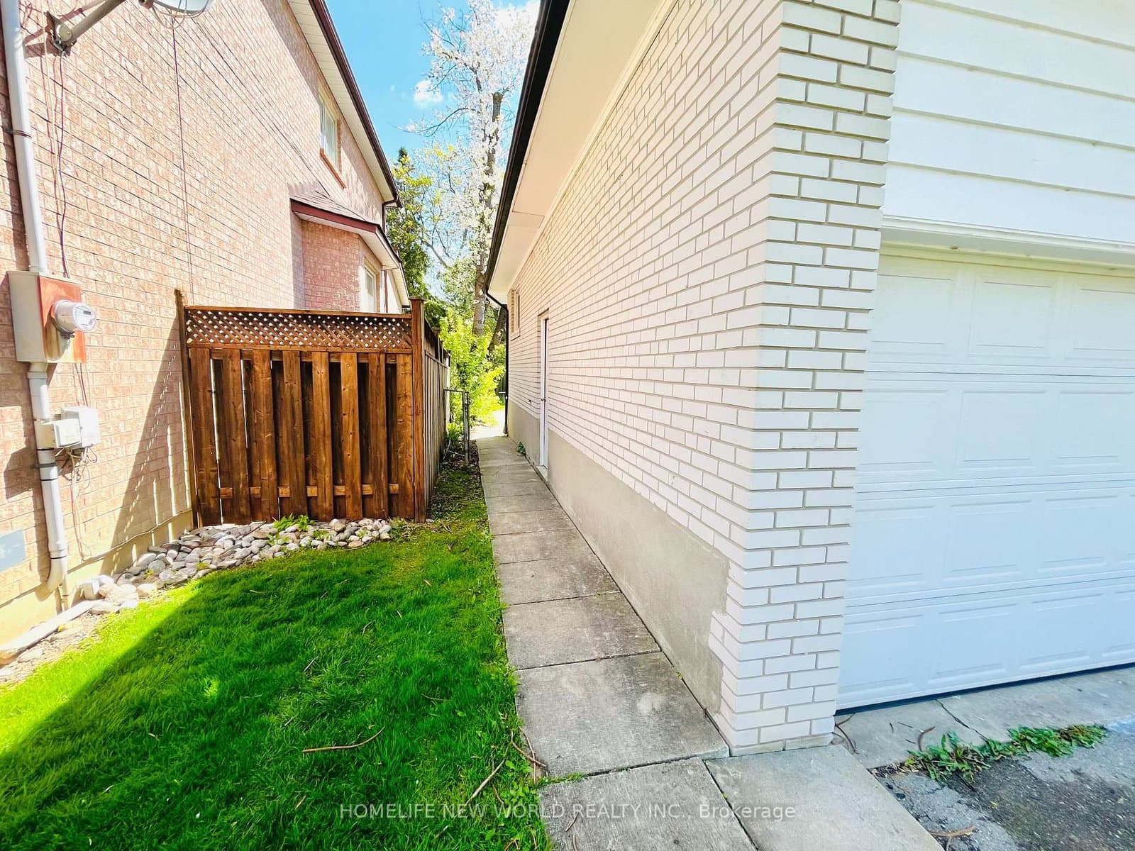 127 Highgate Avenue, Unit BSMT thumbnail 3