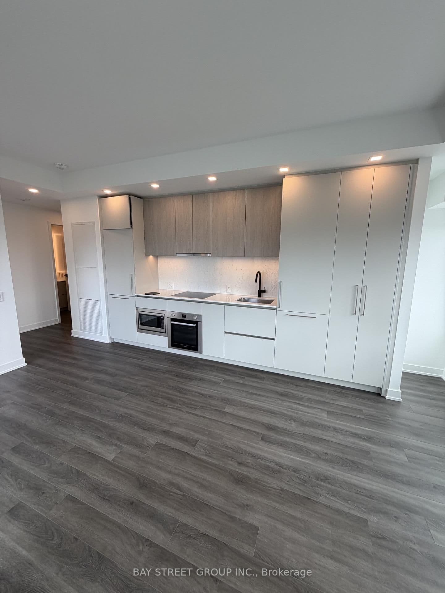 609 Sherbourne Street, Unit 1710 thumbnail 4