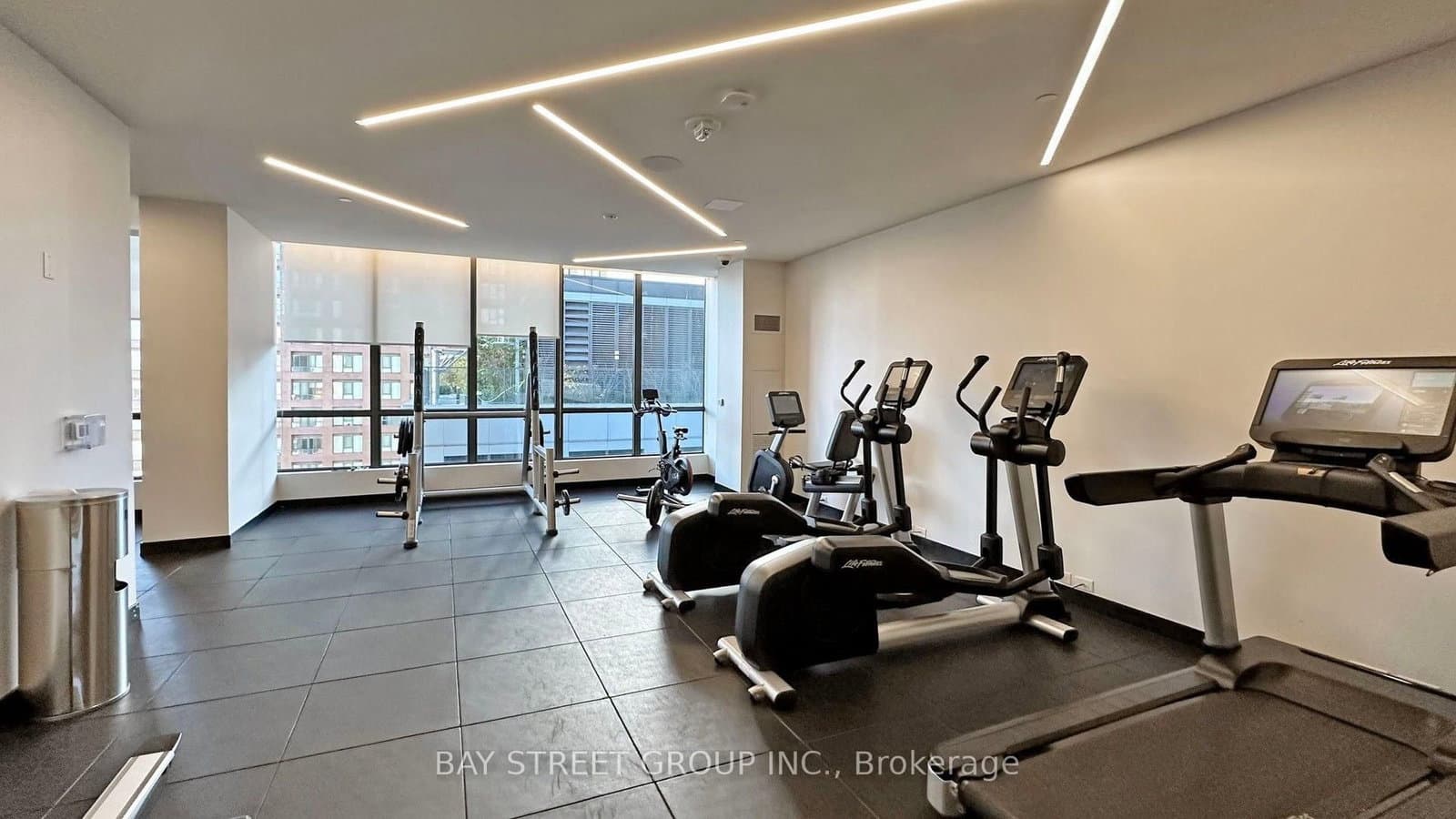 395 Bloor Street E, Unit 4206 thumbnail 21