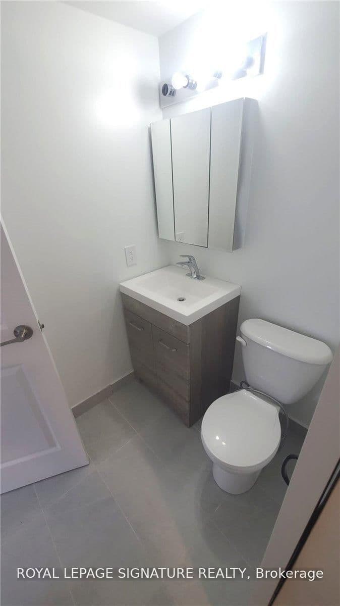 633 Bay Street, Unit 419 thumbnail 13
