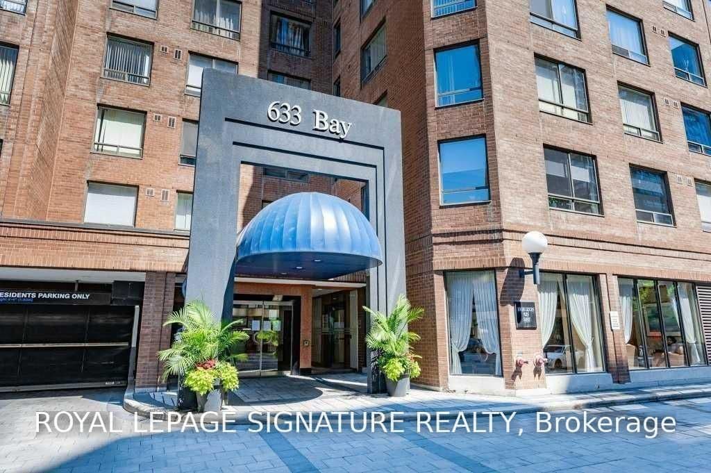 633 Bay Street, Unit 419 thumbnail 2