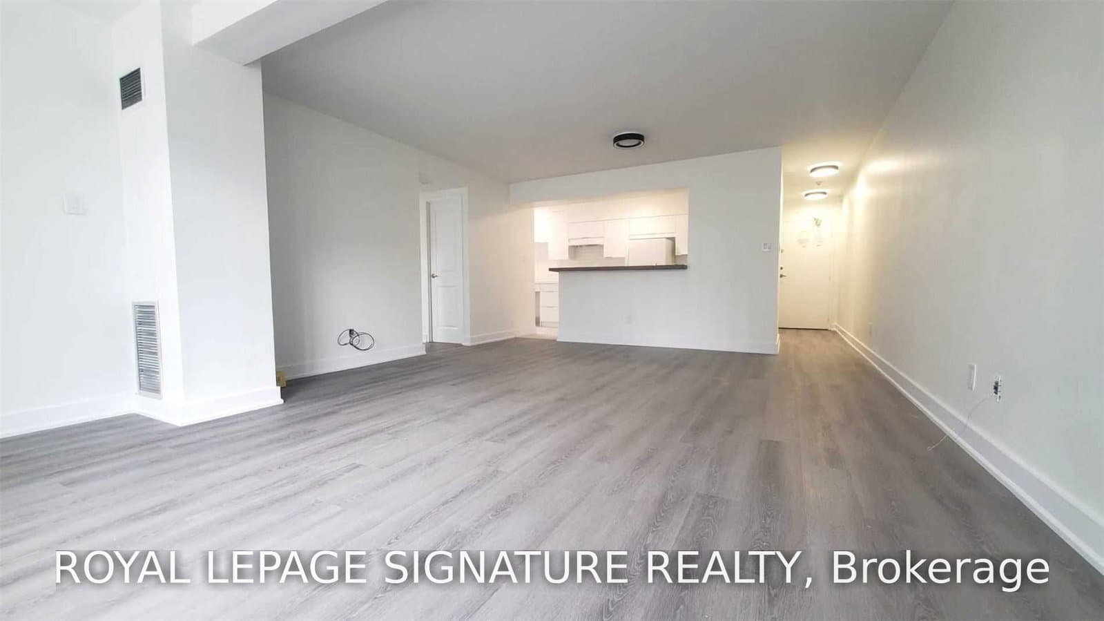 633 Bay Street, Unit 419 thumbnail 5