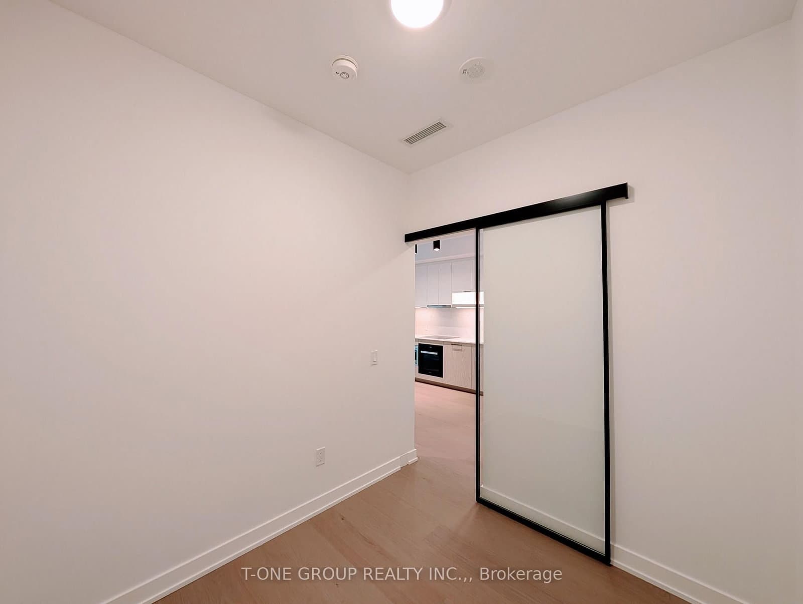 91 Montclair Avenue, Unit 739 thumbnail 9