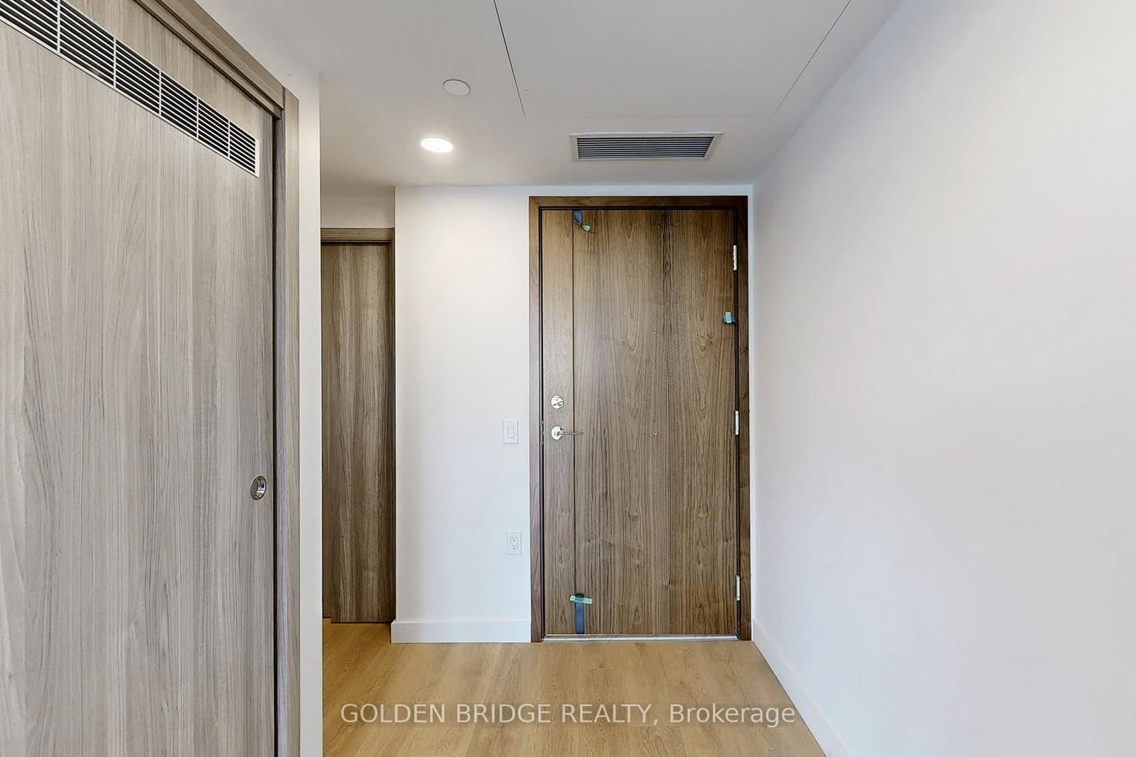 38 Widmer Street, Unit 4211 thumbnail 7