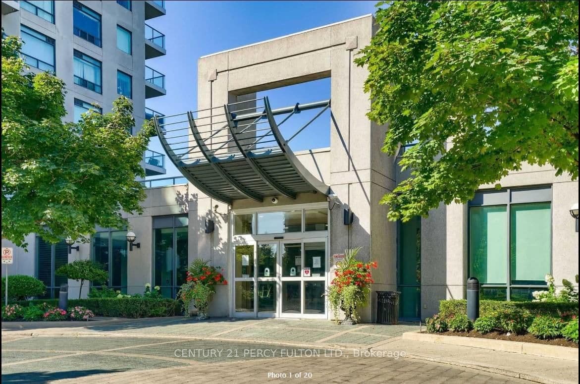 28 Harrison Garden Boulevard, Unit 709 thumbnail 3