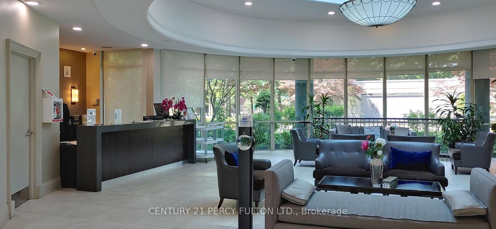 28 Harrison Garden Boulevard, Unit 709 thumbnail 5