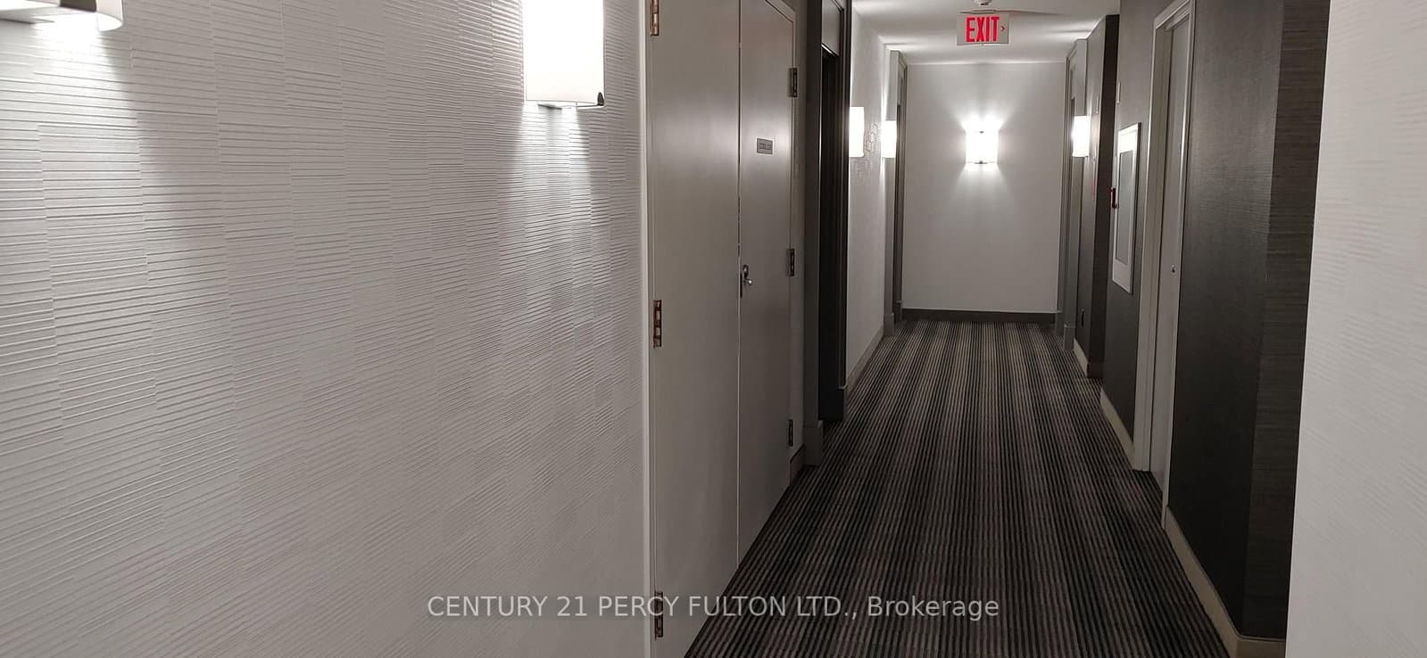 28 Harrison Garden Boulevard, Unit 709 thumbnail 6