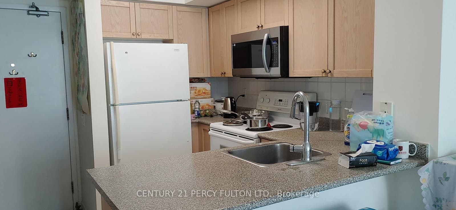 28 Harrison Garden Boulevard, Unit 709 thumbnail 8