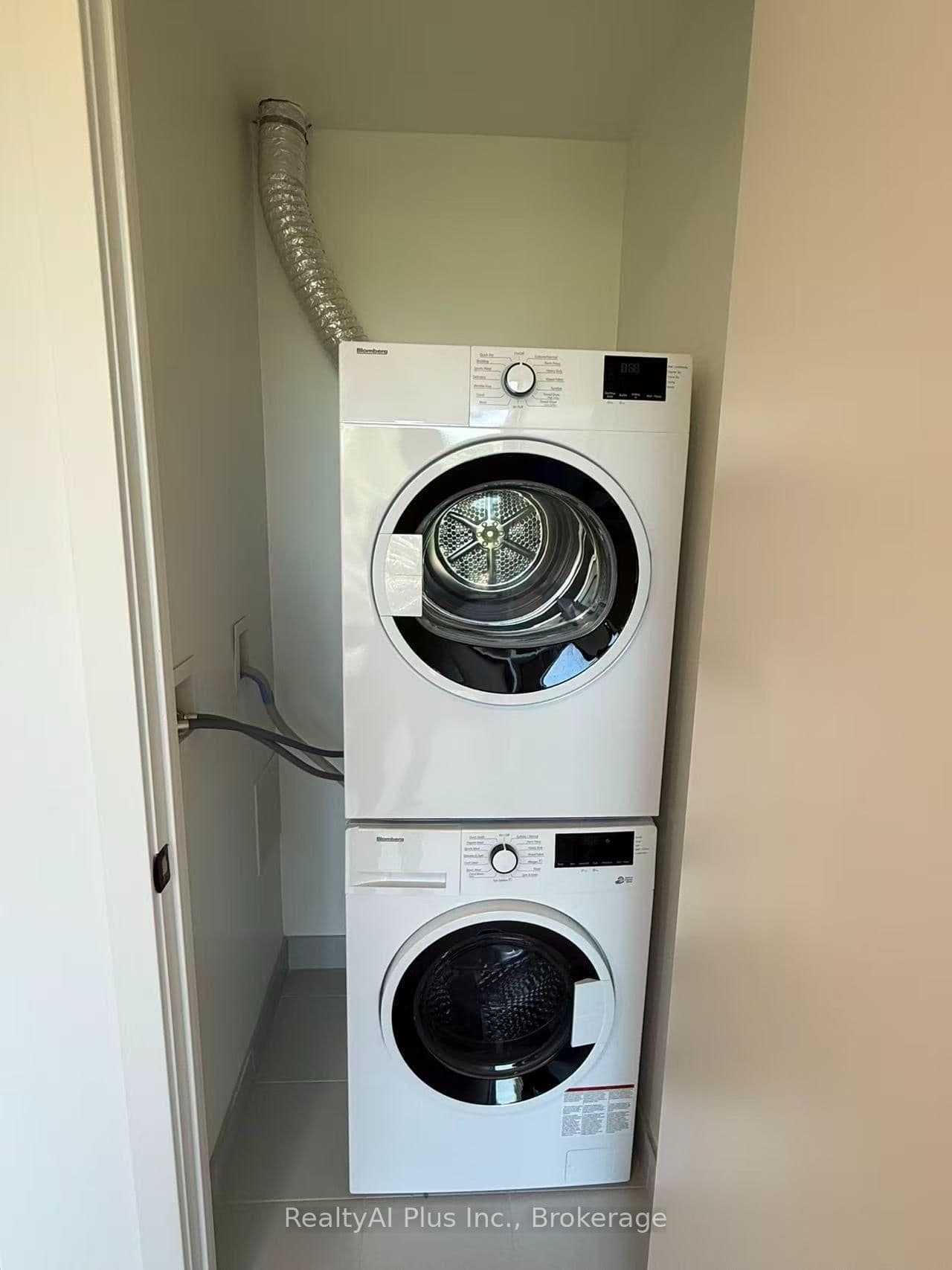 91 Montclair Avenue, Unit 606 thumbnail 9