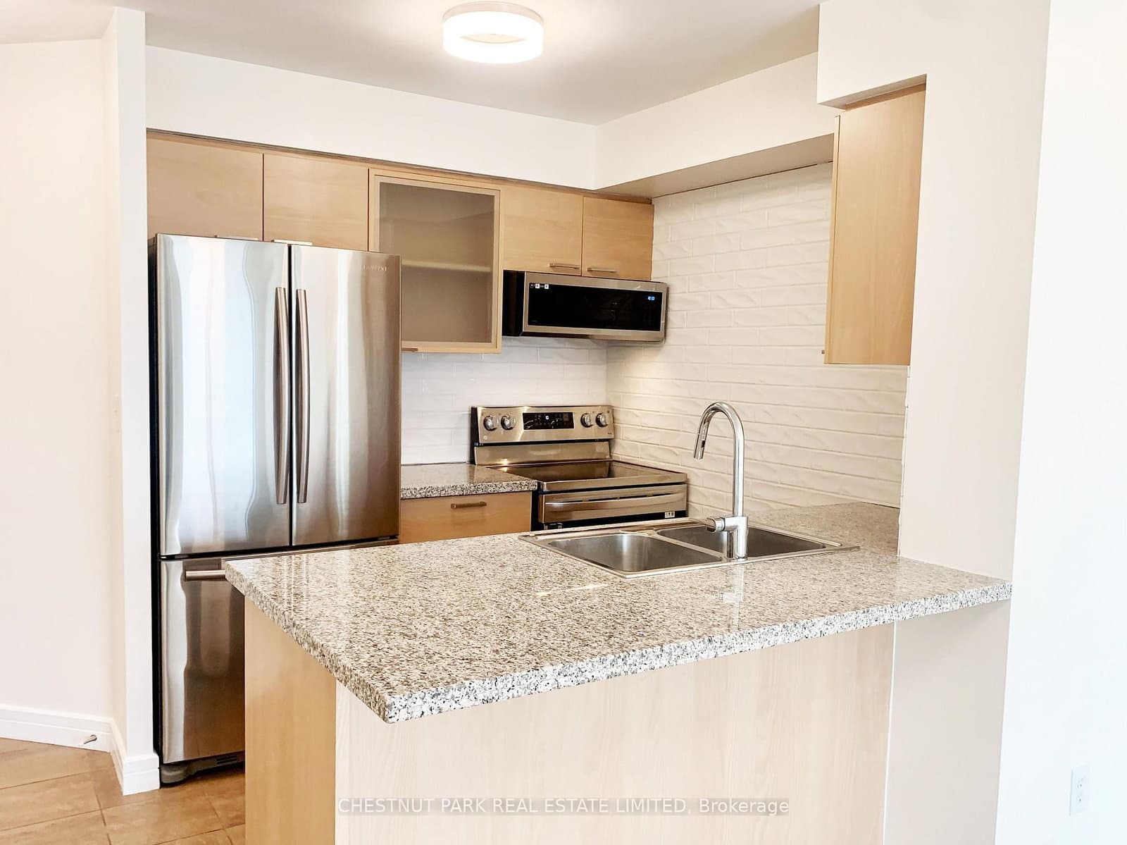 18 Harrison Garden Boulevard, Unit 2504 thumbnail 10