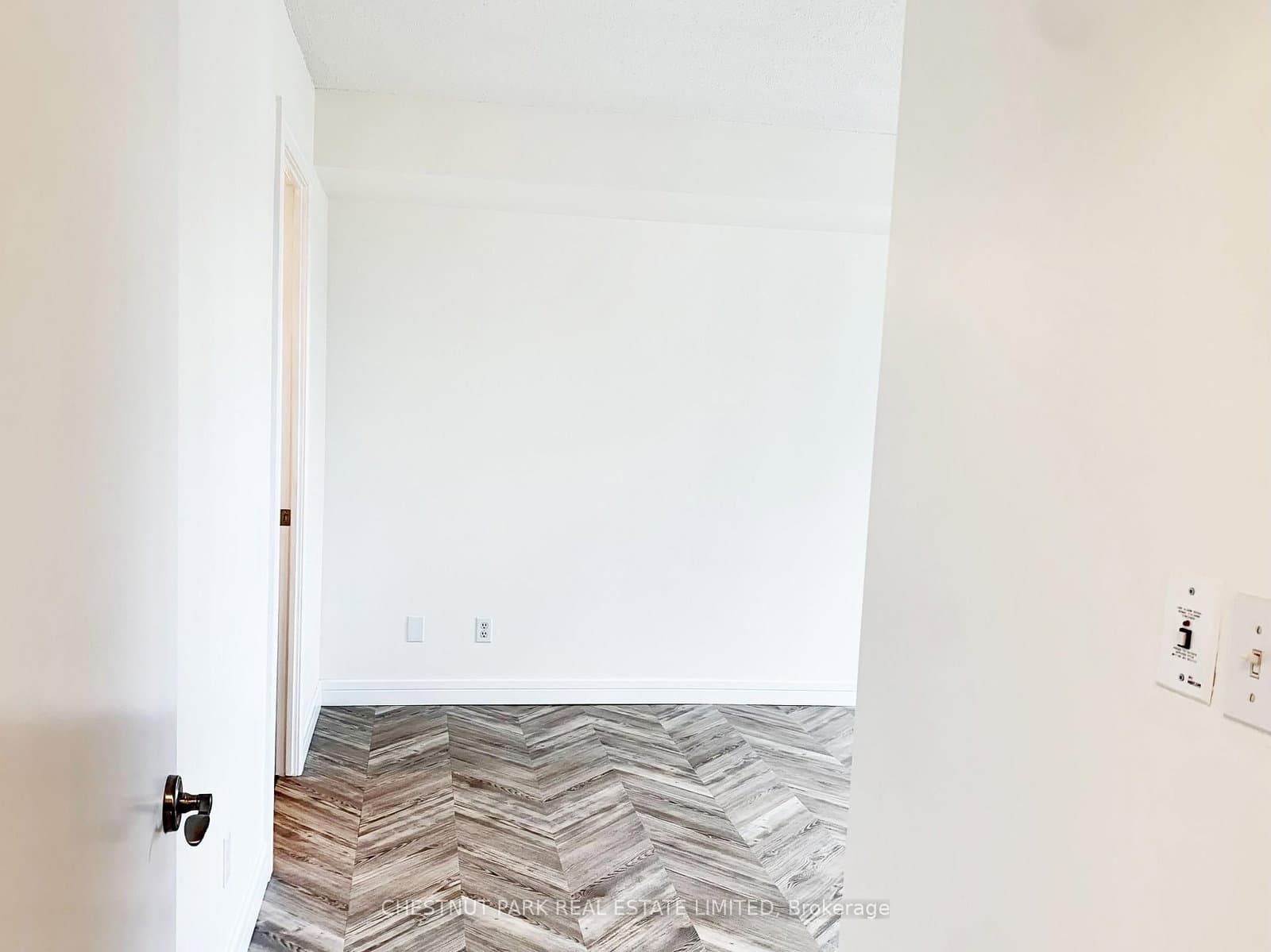 18 Harrison Garden Boulevard, Unit 2504 thumbnail 16