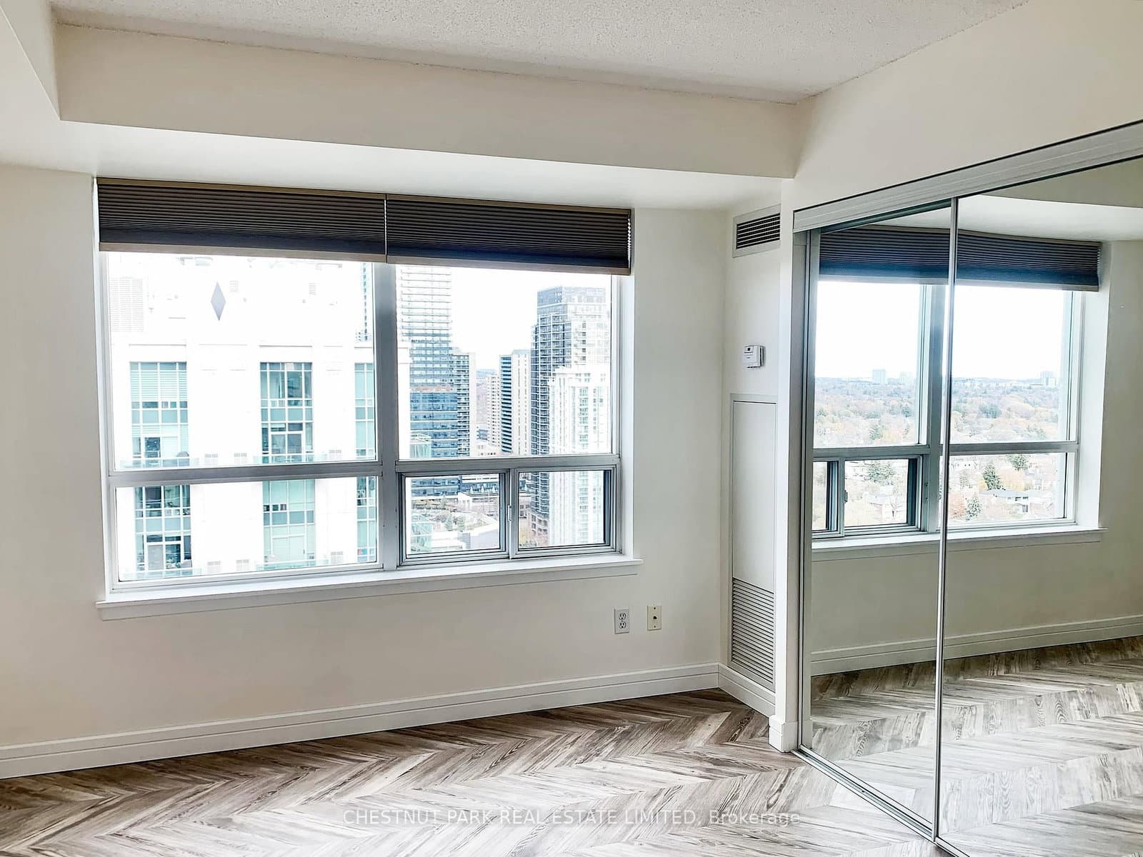 18 Harrison Garden Boulevard, Unit 2504 thumbnail 19