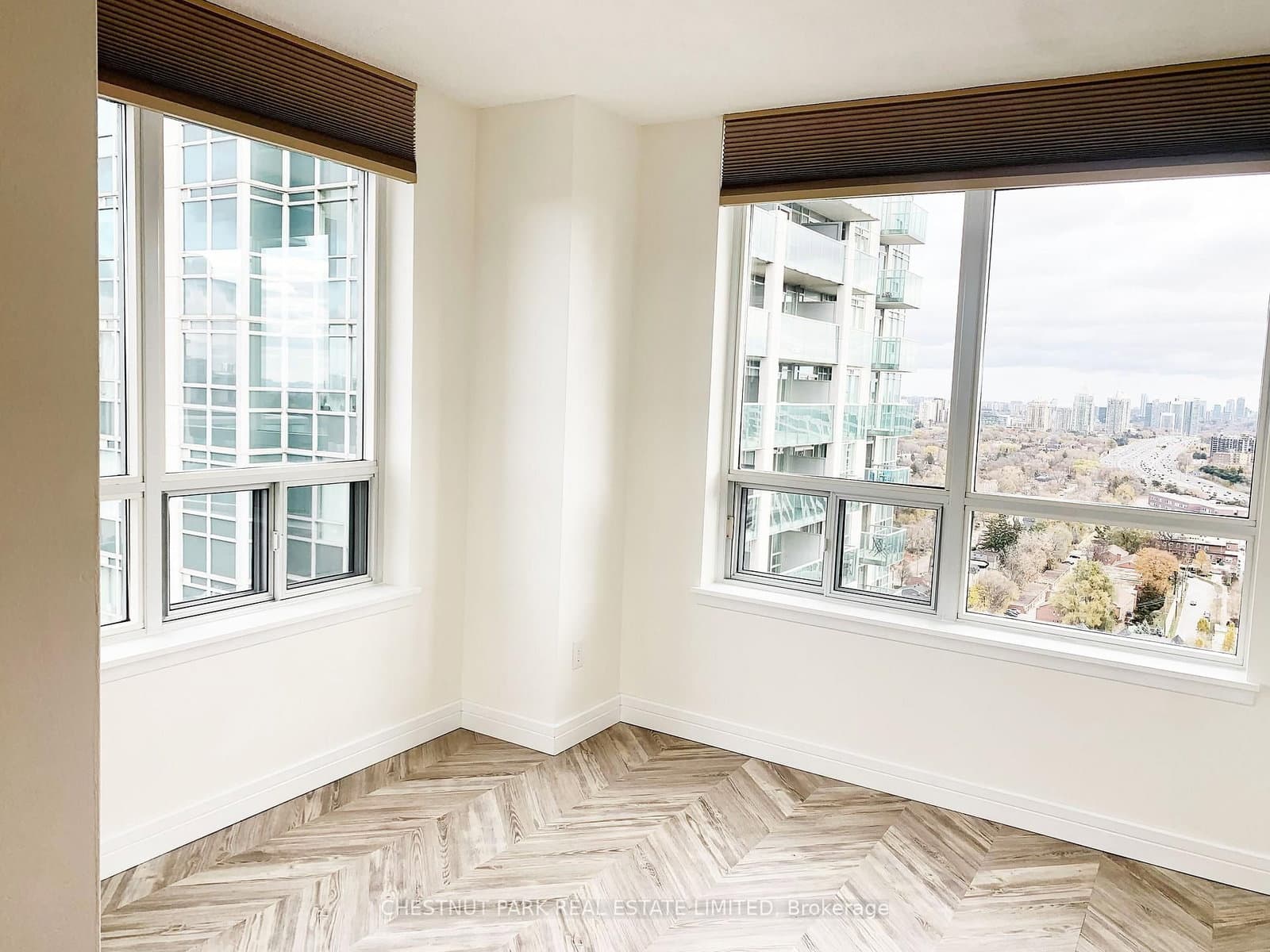 18 Harrison Garden Boulevard, Unit 2504 thumbnail 26