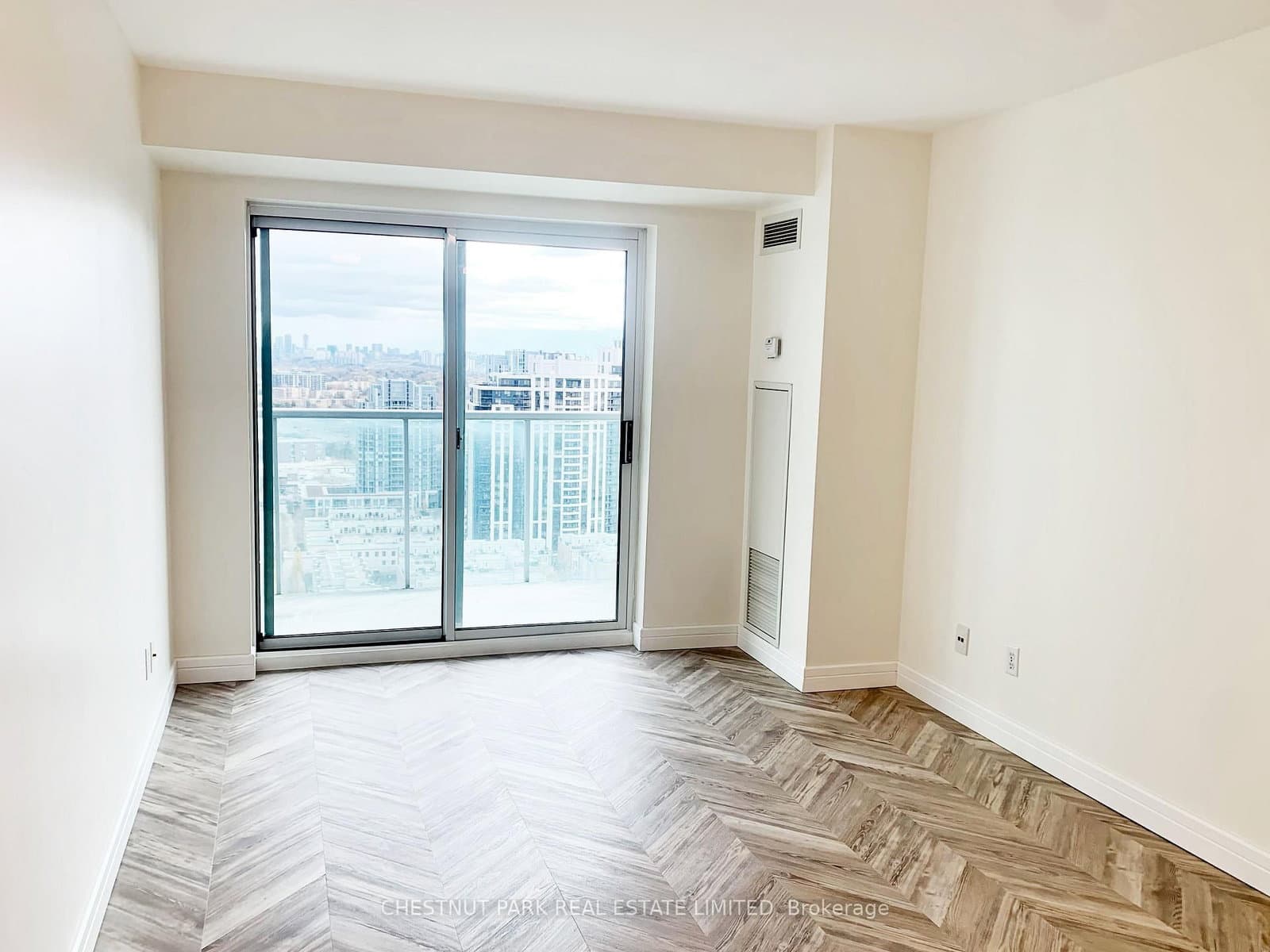 18 Harrison Garden Boulevard, Unit 2504 thumbnail 6