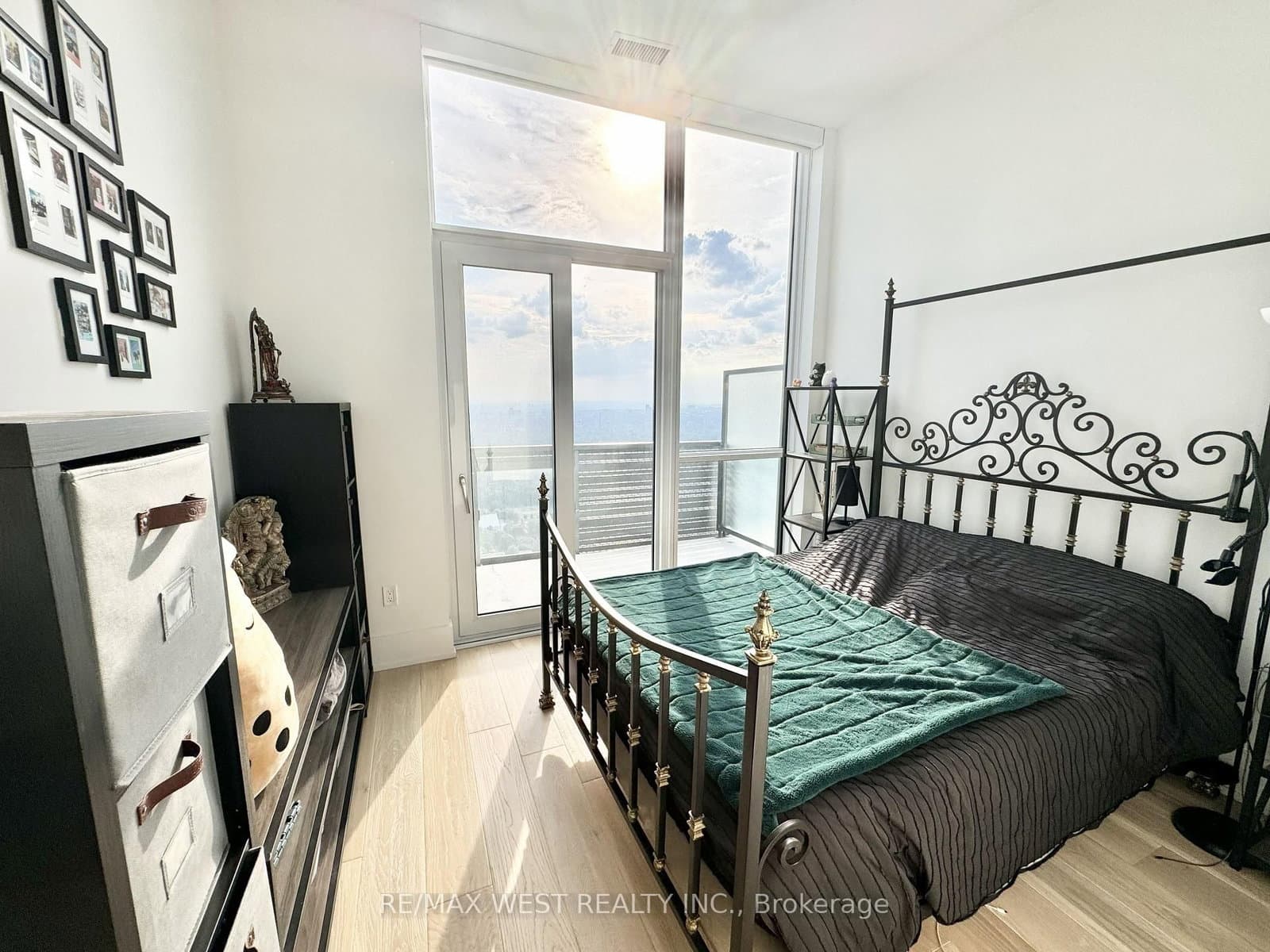 39 Roehampton Avenue, Unit 4603 thumbnail 21