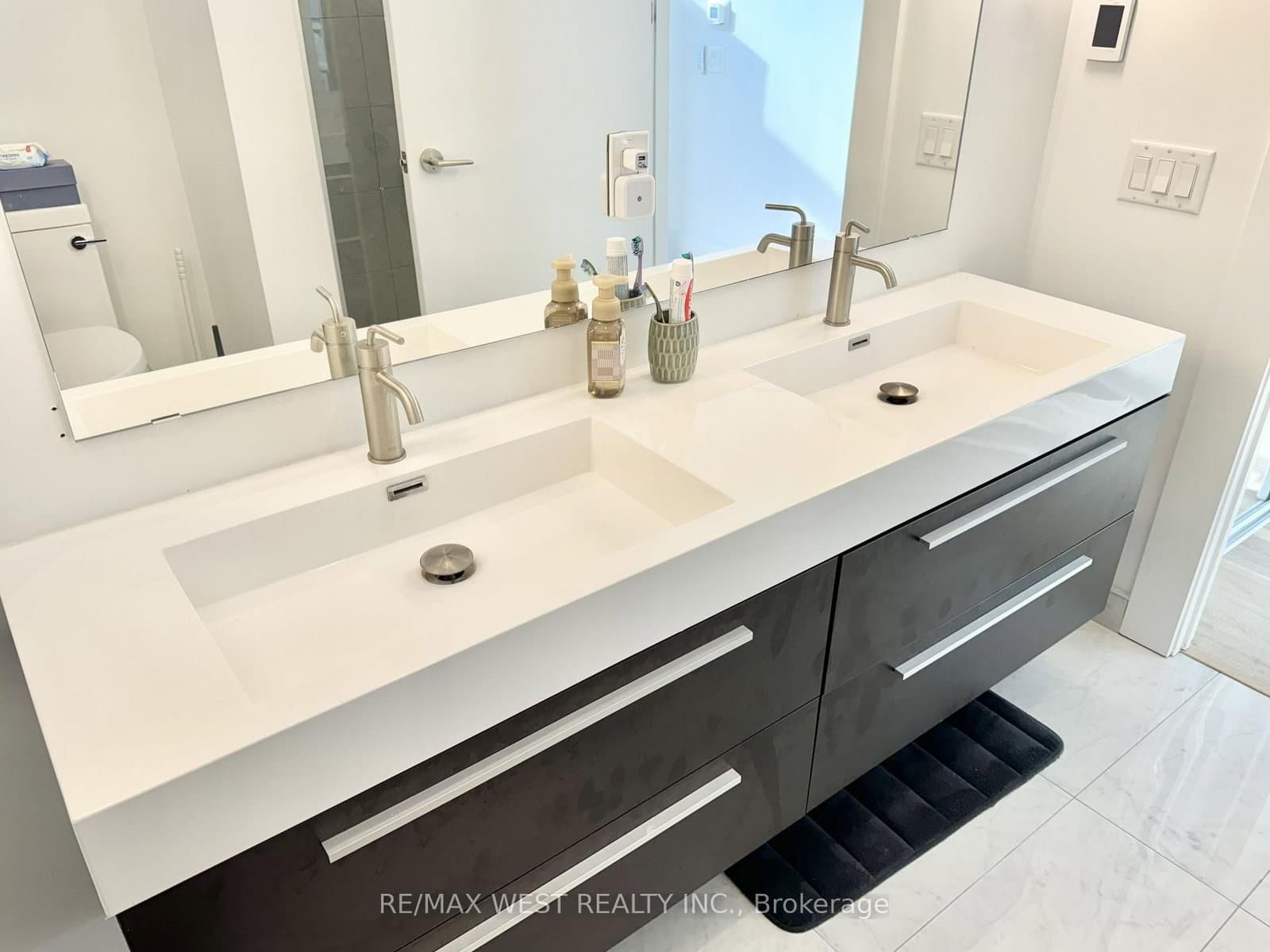 39 Roehampton Avenue, Unit 4603 thumbnail 27