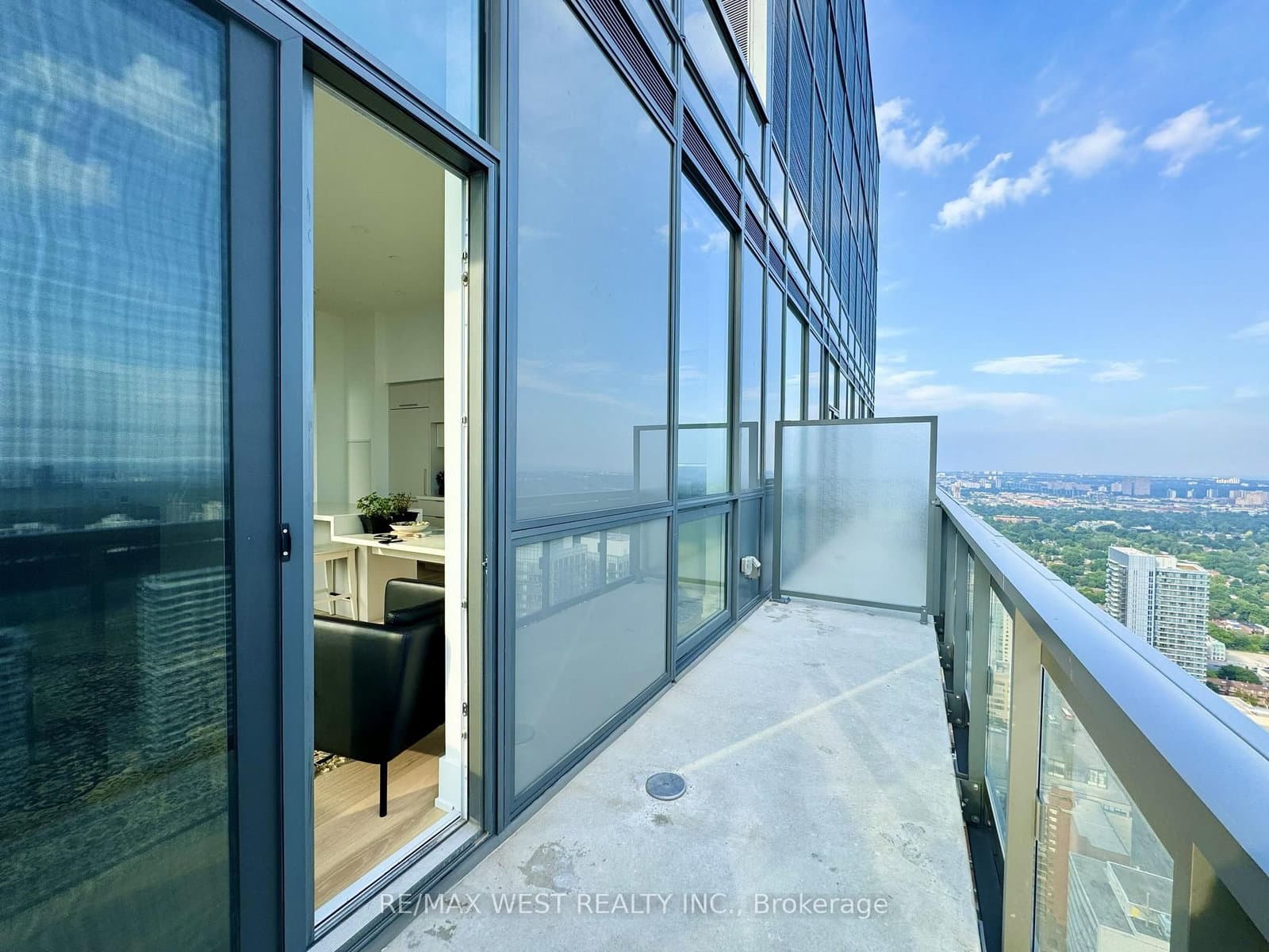 39 Roehampton Avenue, Unit 4603 thumbnail 37