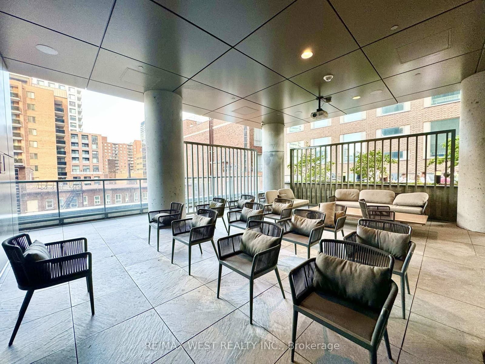 39 Roehampton Avenue, Unit 4603 thumbnail 42