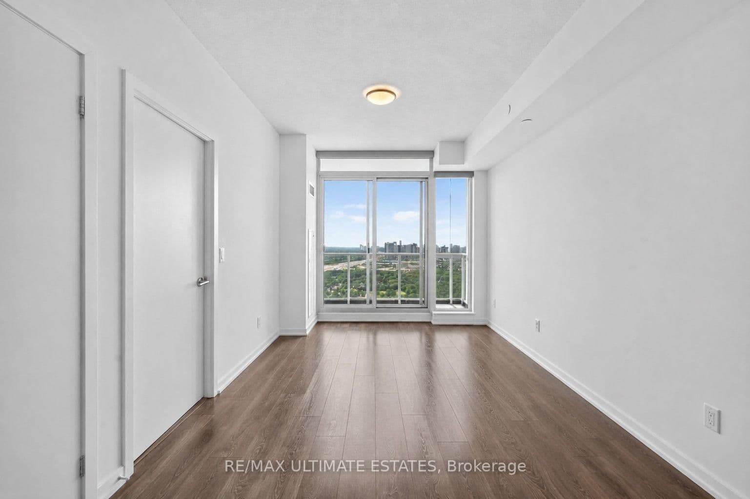 32 Forest Manor Road, Unit 2301 thumbnail 3