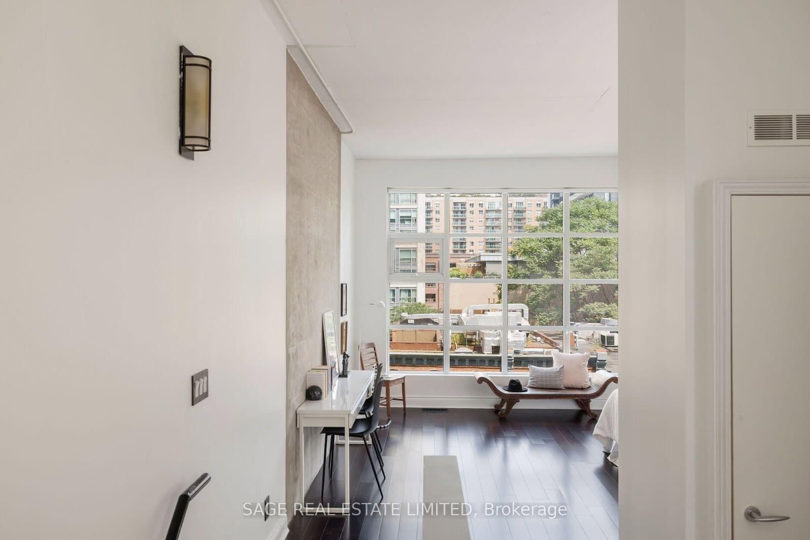 261 King Street E, Unit 402 thumbnail 30