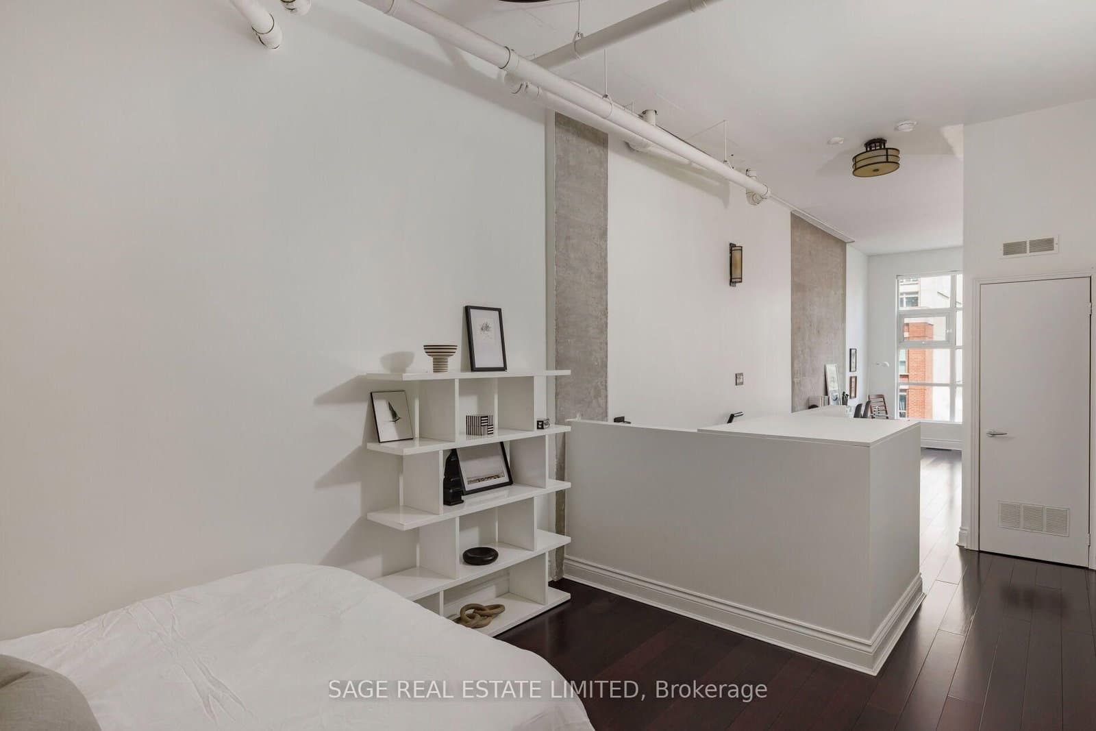 261 King Street E, Unit 402 thumbnail 45