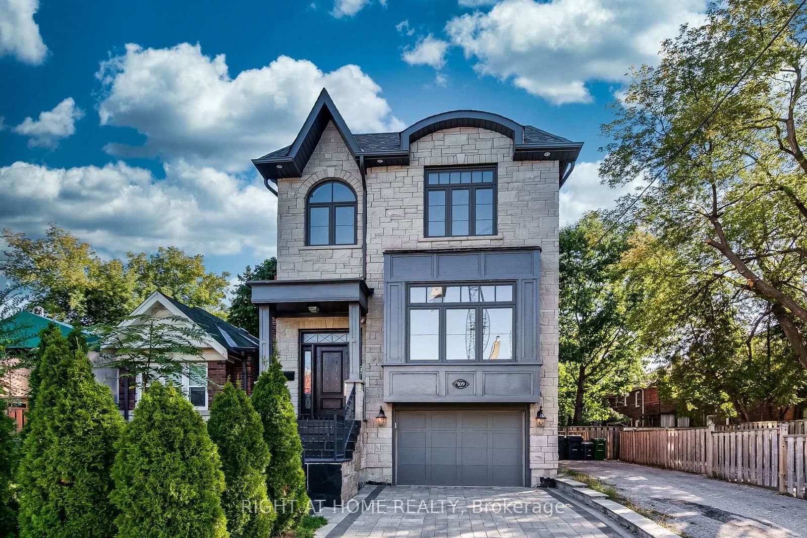 109 Banff Road thumbnail 36
