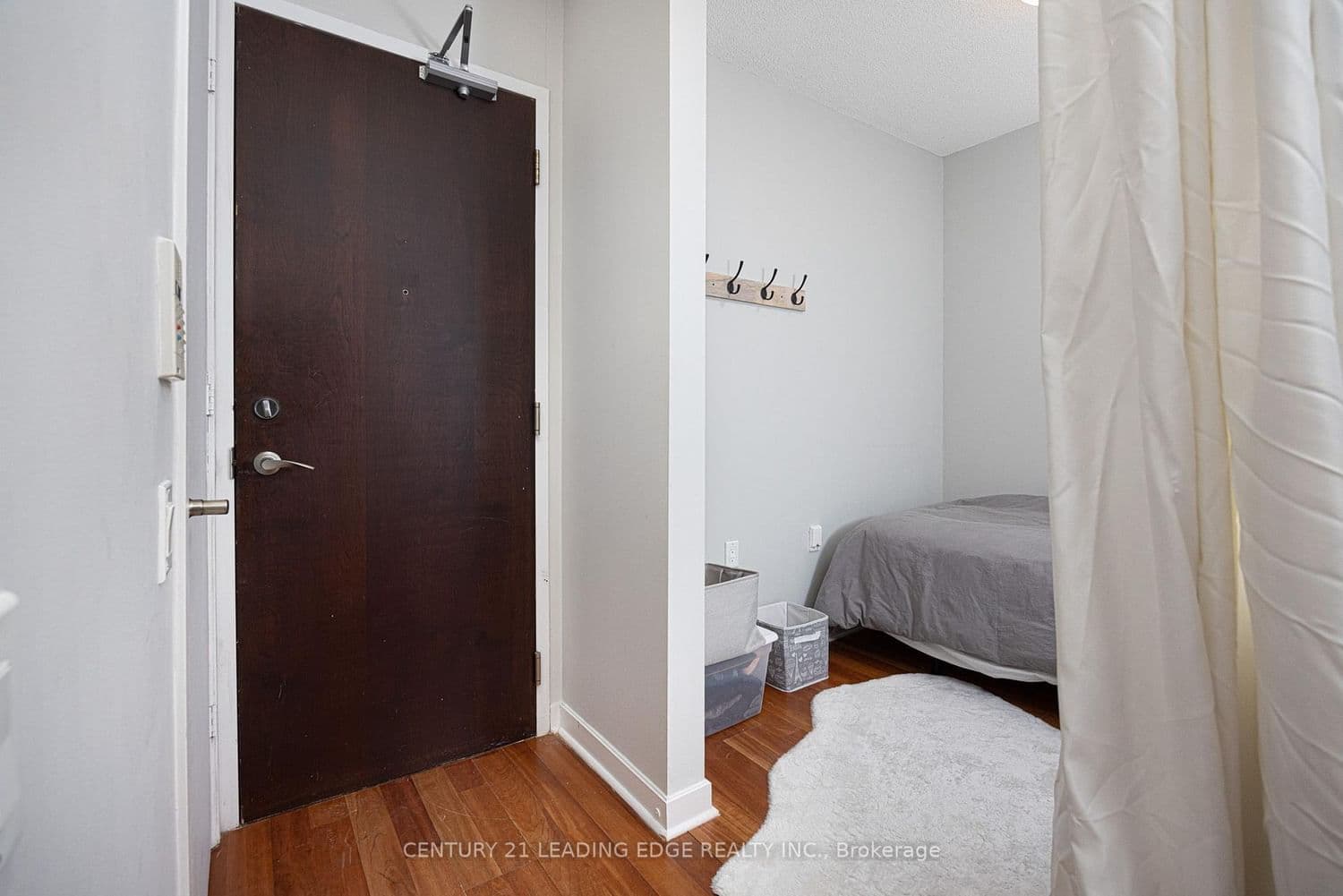 85 Bloor Street E, Unit 1413 thumbnail 18