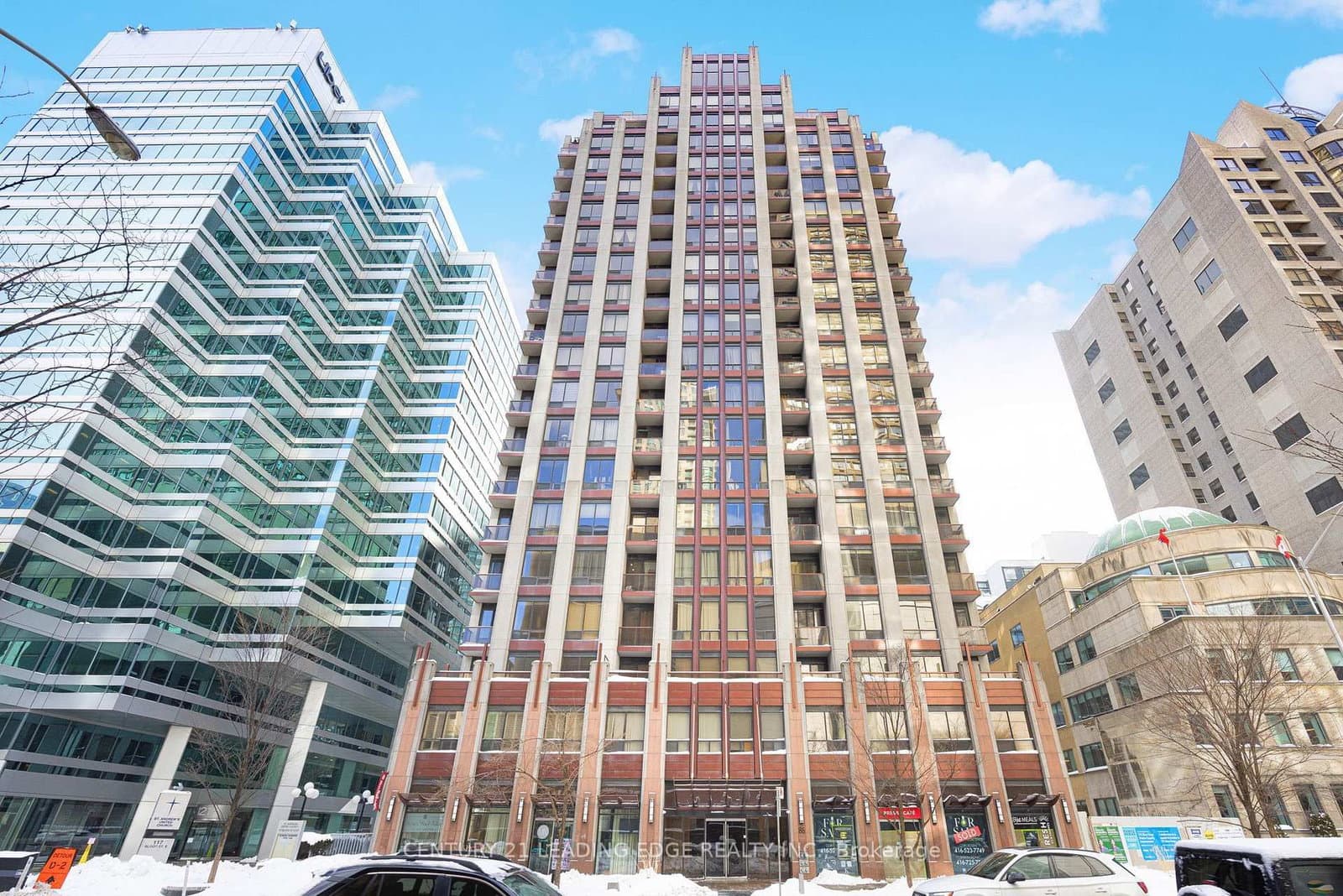 85 Bloor Street E, Unit 1413 thumbnail 2