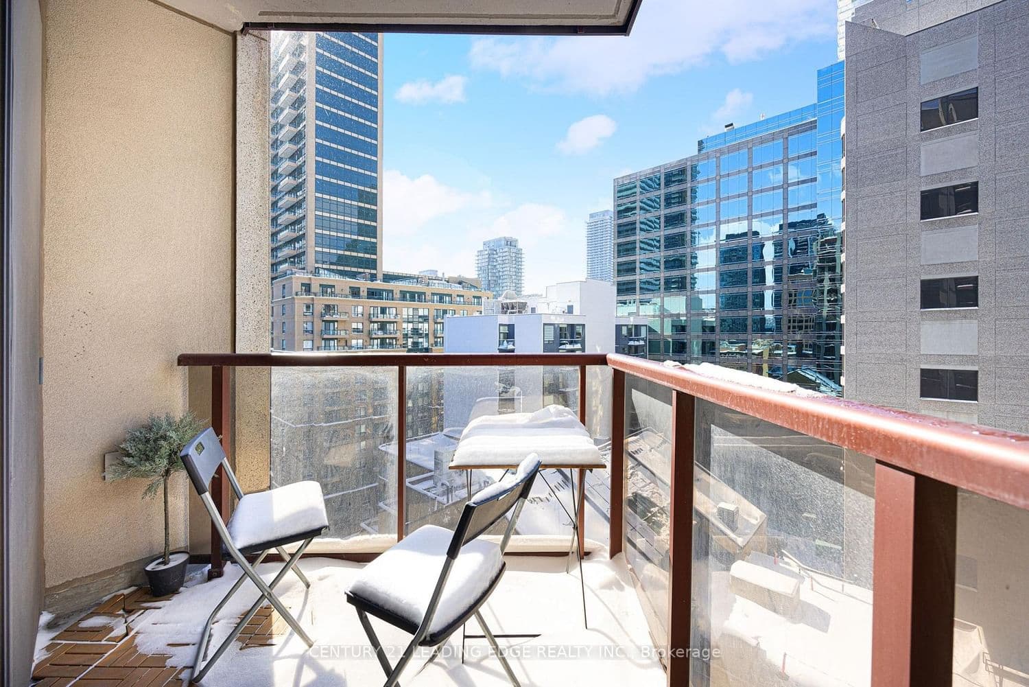 85 Bloor Street E, Unit 1413 thumbnail 22