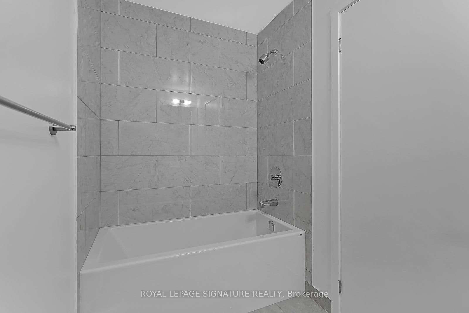 36 Forest Manor Road, Unit 722 thumbnail 14