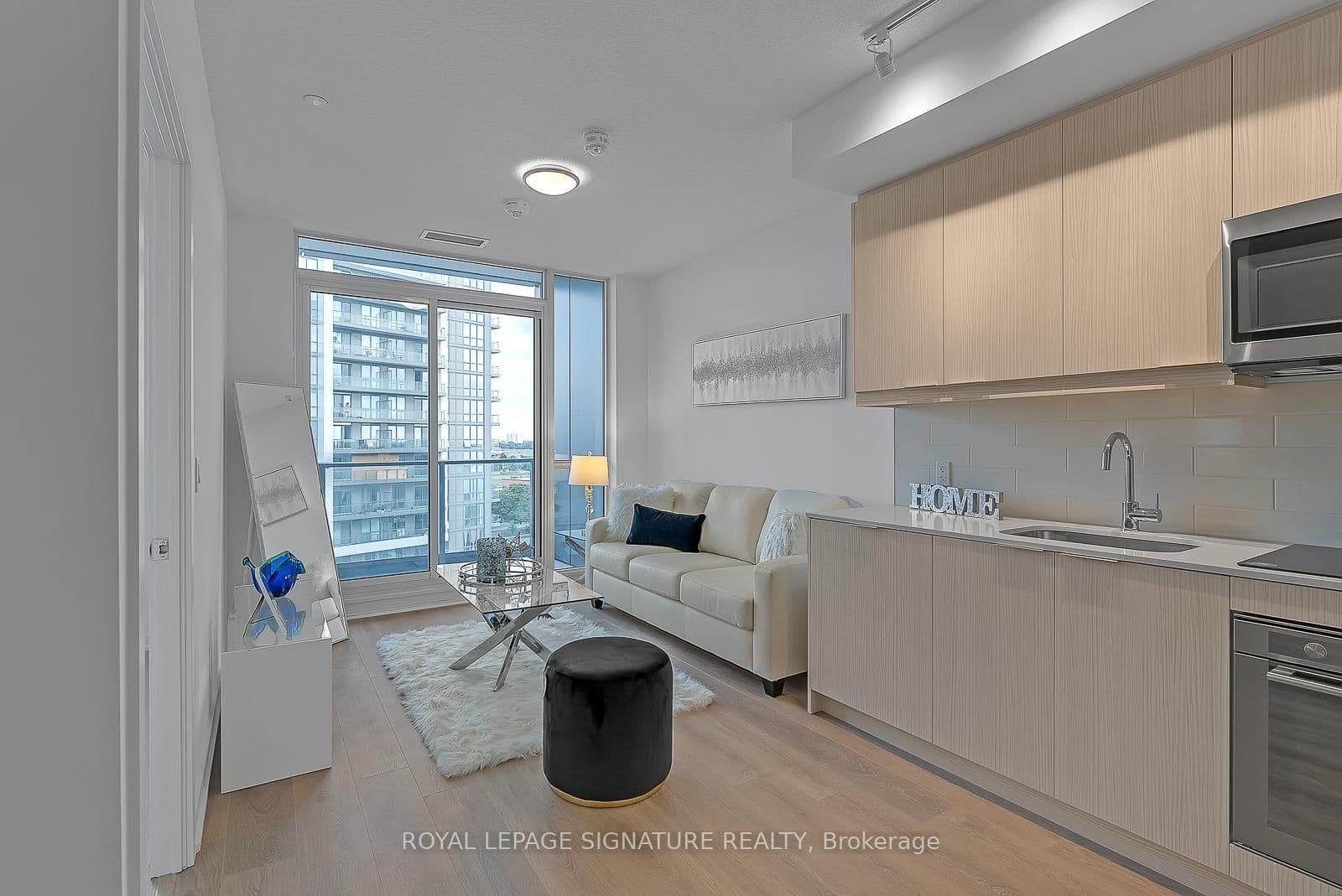 36 Forest Manor Road, Unit 722 thumbnail 4
