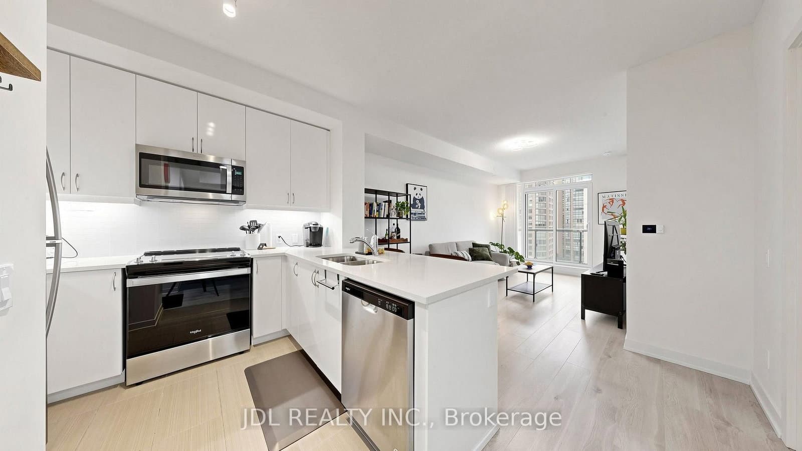 4955 Yonge Street, Unit 1010 thumbnail 11
