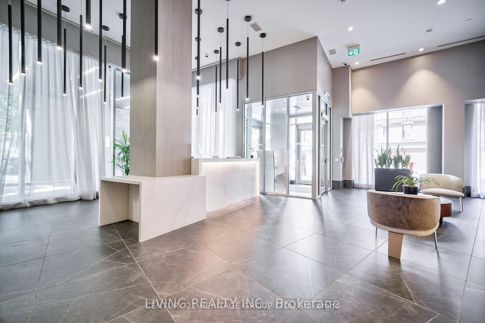 219 Dundas Street E, Unit 2015 thumbnail 5