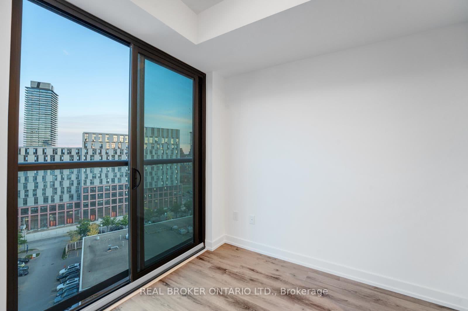 28 Eastern Avenue, Unit LPH16 thumbnail 18