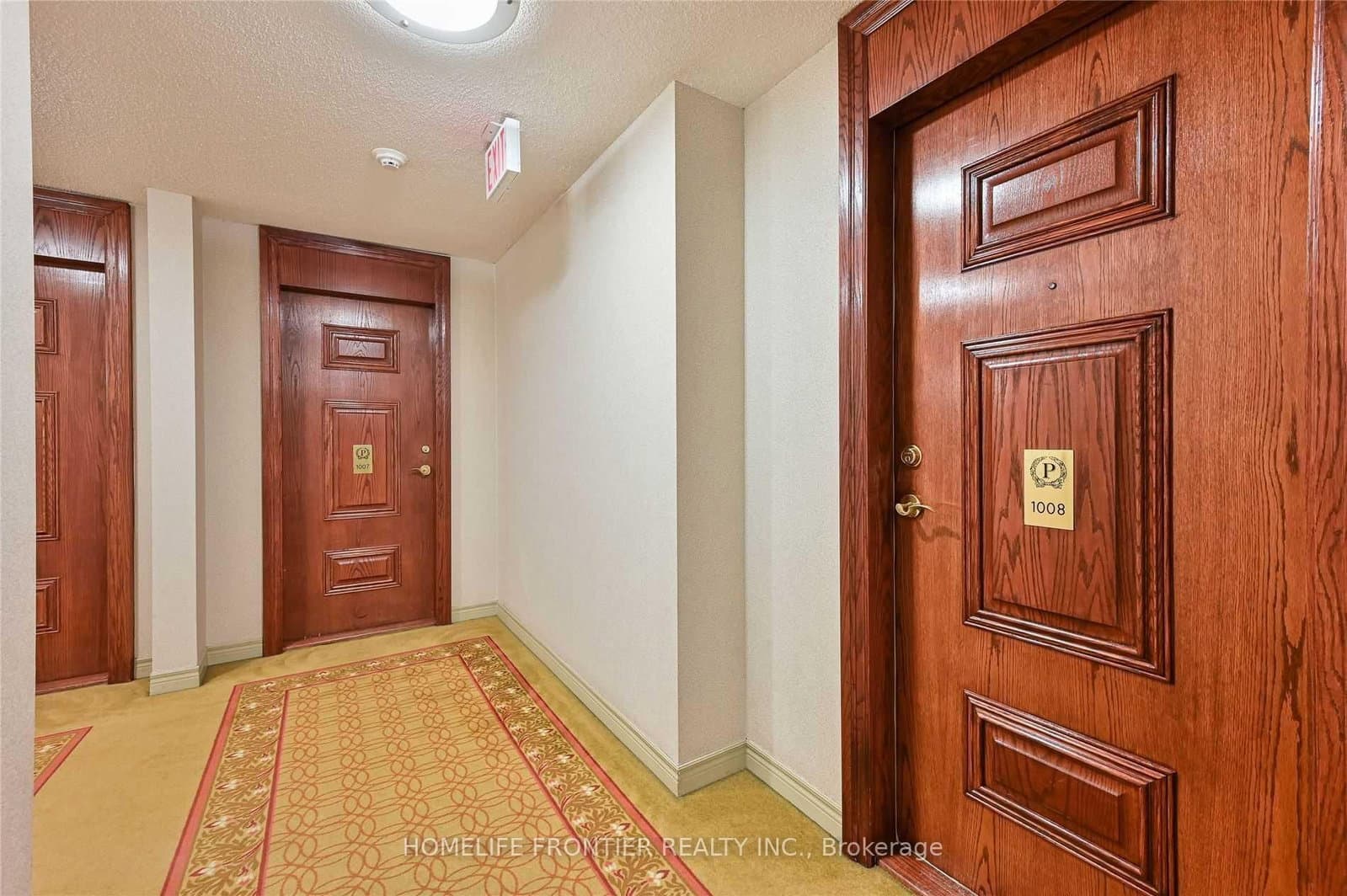 29 Pemberton Avenue, Unit 1008 thumbnail 4