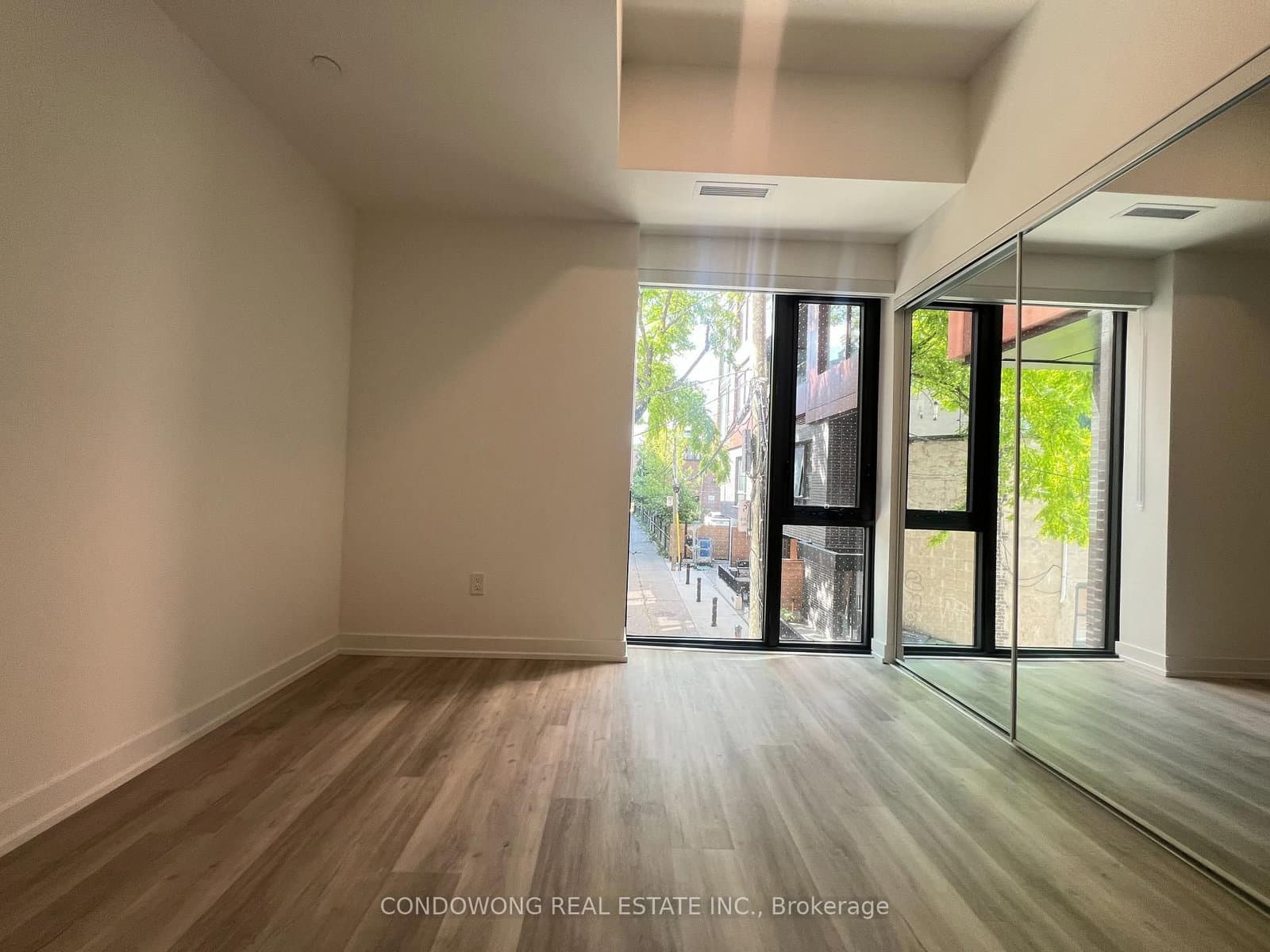 28 Eastern Avenue, Unit TH110 thumbnail 6