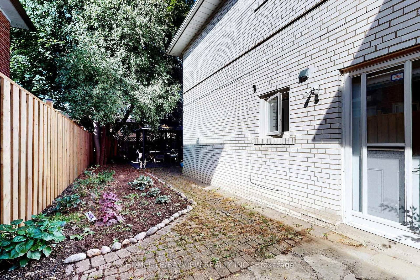 39 Shenstone(Basement) Road thumbnail 2
