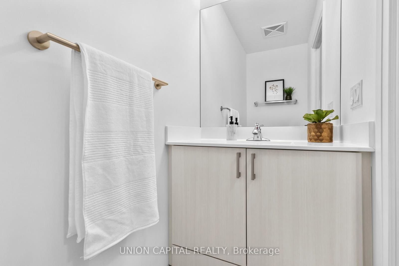 50 Ann O'reilly Road, Unit 310 thumbnail 7