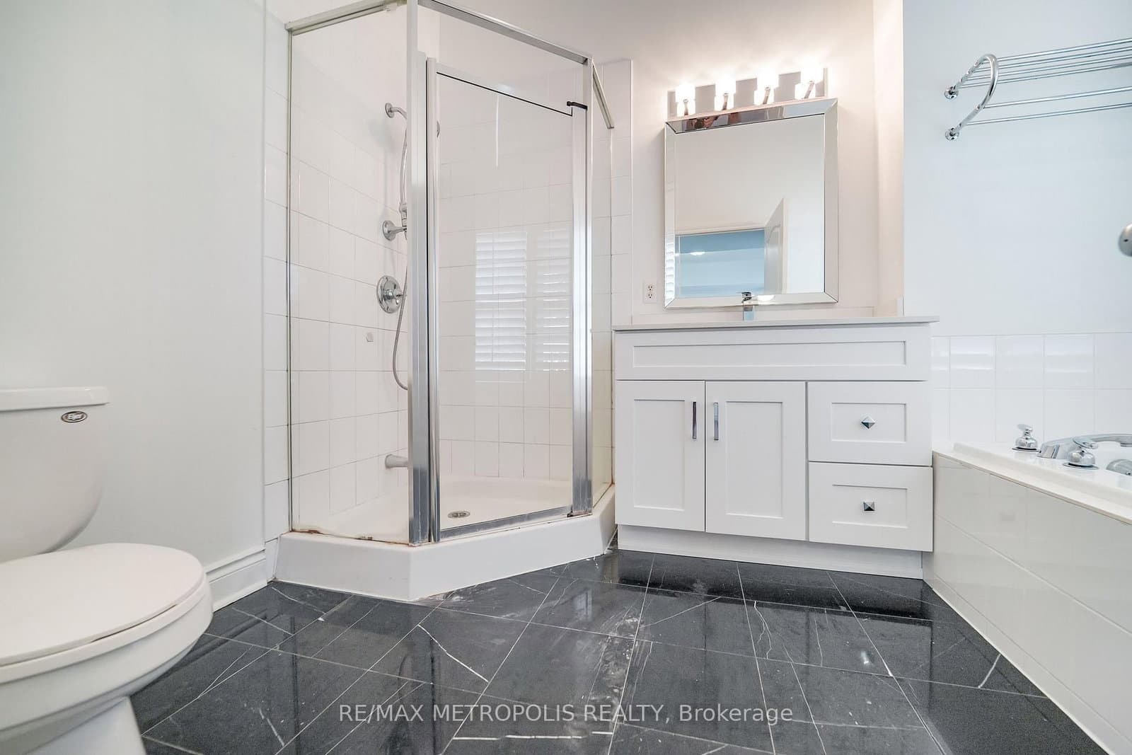 3 Rean Drive, Unit Th13 thumbnail 40