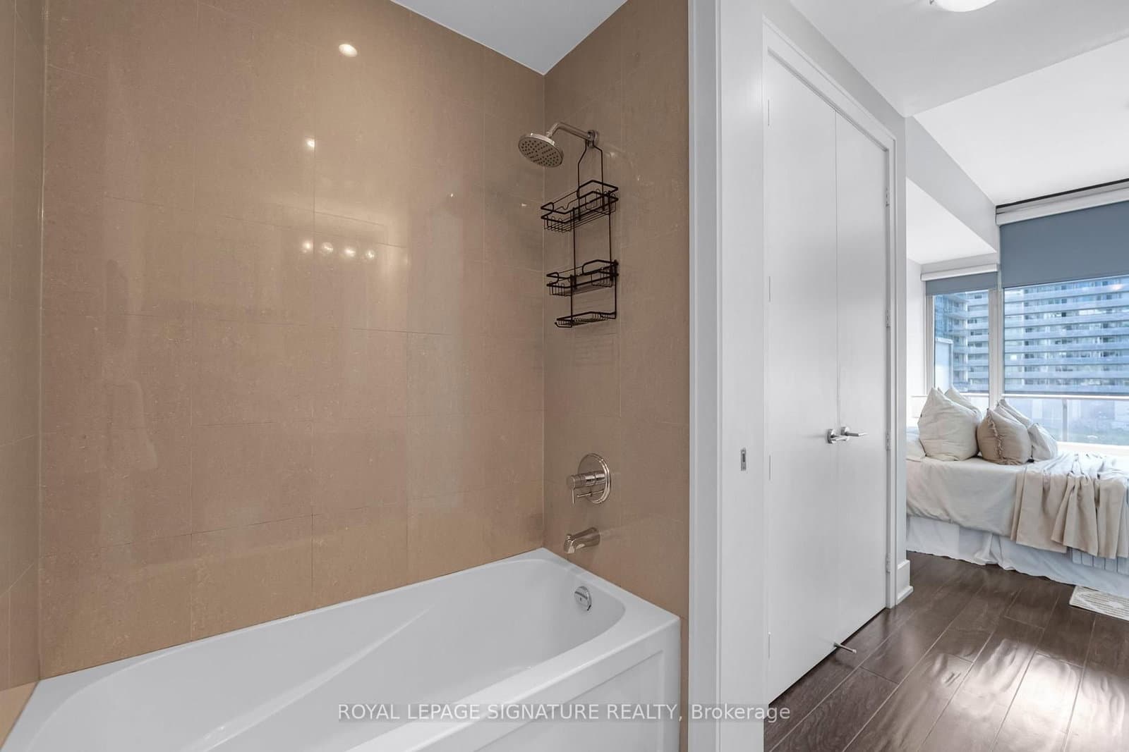 39 Queens Quay E, Unit 337 thumbnail 19